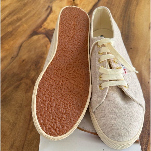 NWT Superga 2790 Platform Sneaker
Oatmeal, Size 9.5 W / 8.5M / 41 Euro - Picture 2 of 6